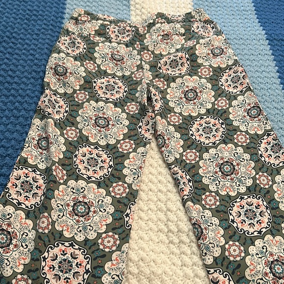 LOFT Green Floral Drawstring Pants - Size M - Picture 3 of 6